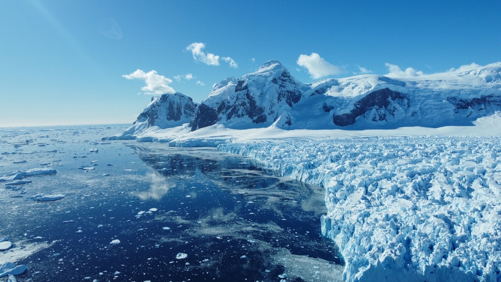 Seznamte se s nejstudenějším místem na planetě Zemi. Teploty tu klesají až k minus 98 stupňům Celsia